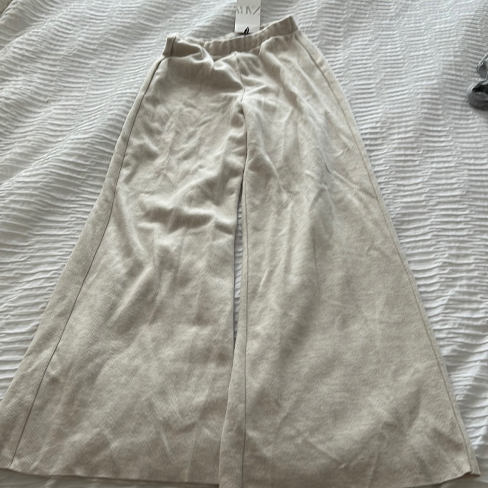Zara beige wide leg trouser size small